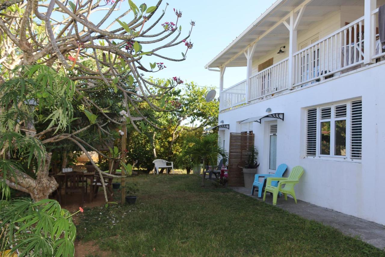 Le Colibri Et Le Frangipanier Apartment La Trinite Ngoại thất bức ảnh